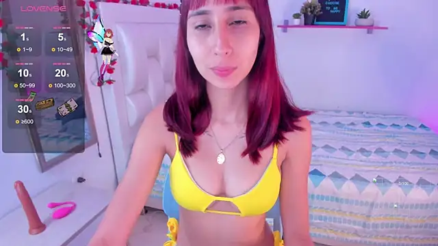 Laaura-Velez online show from 5, 12, 2025