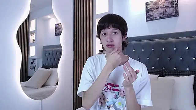 Emo Boy  online show from 11, 3, 2026