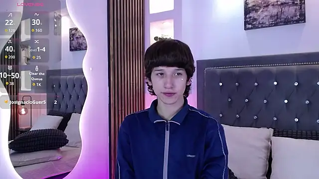 Emo Boy  online show from 21, 4, 2026