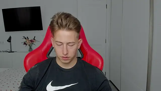 find0m master online show from 12, 10, 2025