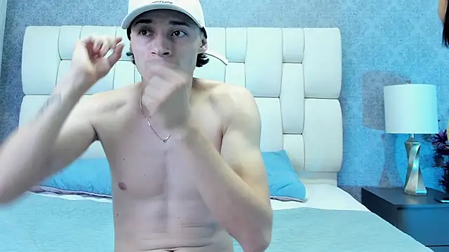 nicollandjhon online show from 28, 11, 2025