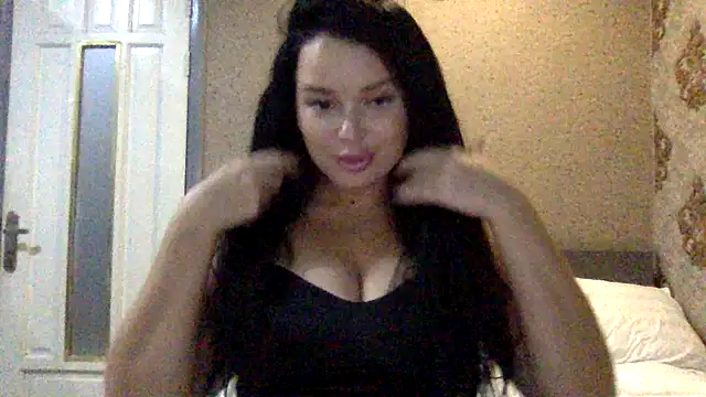 Fayronna online show from 6, 3, 2026