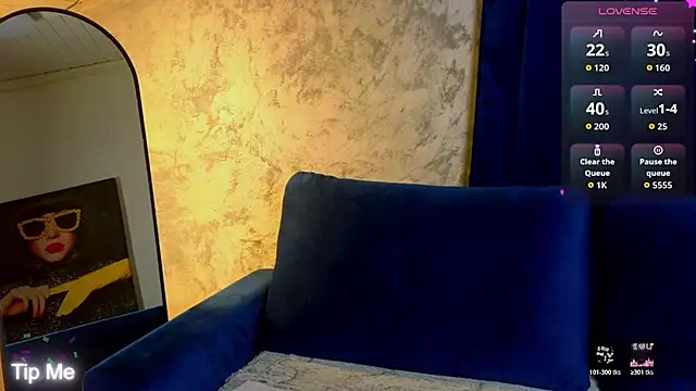 Snapshot of _YourSubmissive_ chatting on 8, 7, 2026 YourSubmissive online show from 8, 7, 2026
