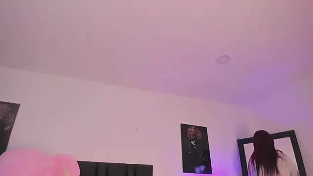 SaradaParker online show from 7, 4, 2026