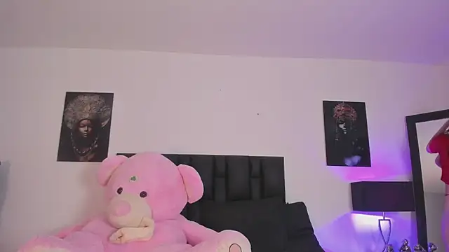 SaradaParker online show from 4, 4, 2026