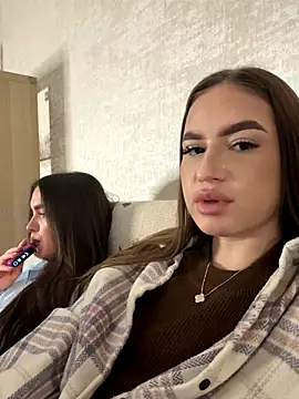 MayaGlow online show from 26, 10, 2025