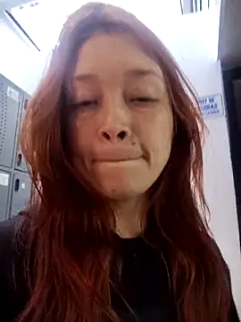 Snapshot of SweetBriana chatting on 27, 11, 2025 SweetBriana online show from 27, 11, 2025