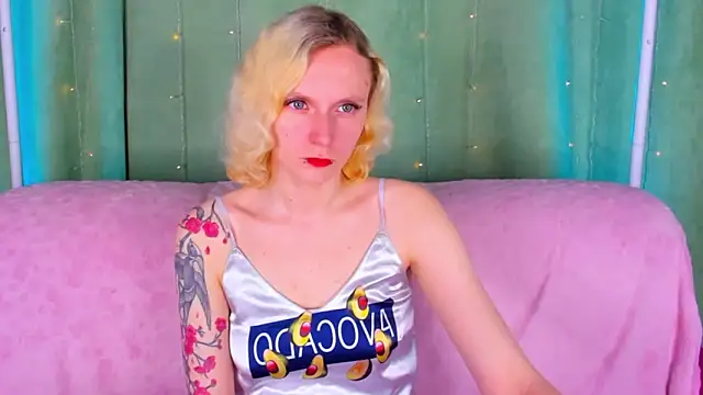 LikiLips online show from 1, 6, 2026