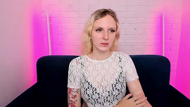 LikiLips online show from 30, 10, 2025