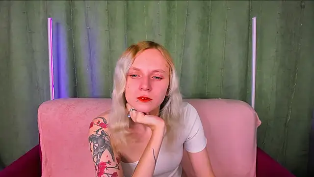 LikiLips online show from 22, 12, 2025