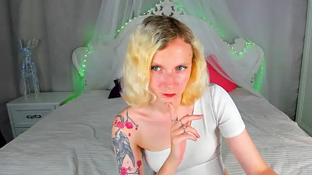 LikiLips online show from 25, 6, 2026