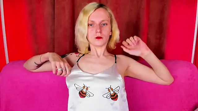 LikiLips online show from 5, 5, 2026