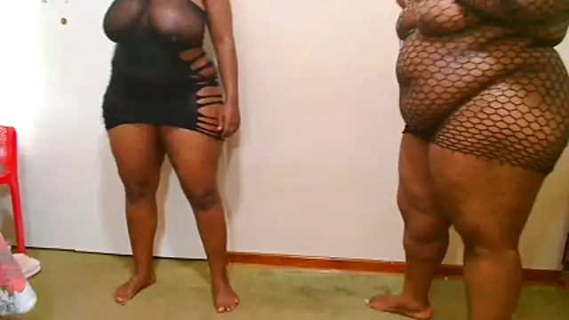 CaramelBootty online show from 28, 2, 2026