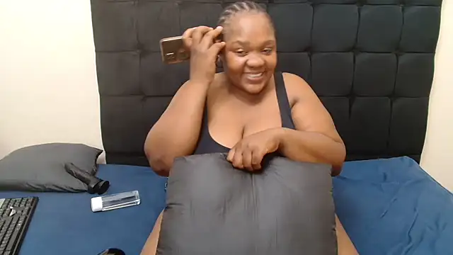 CaramelBootty online show from 12, 2, 2026