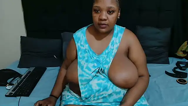 CaramelBootty online show from 24, 5, 2026