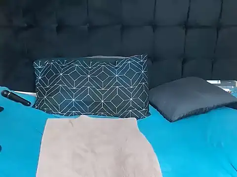 CaramelBootty online show from 28, 10, 2025