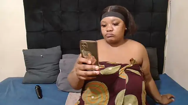 CaramelBootty online show from 3, 5, 2026