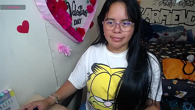 Snapshot of Miss__kendra_ chatting on 21, 5, 2026 Miss kendra online show from 21, 5, 2026