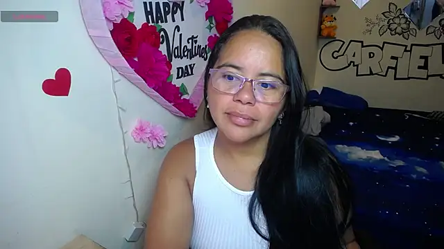 Snapshot of Miss__kendra_ chatting on 8, 5, 2026 Miss kendra online show from 8, 5, 2026