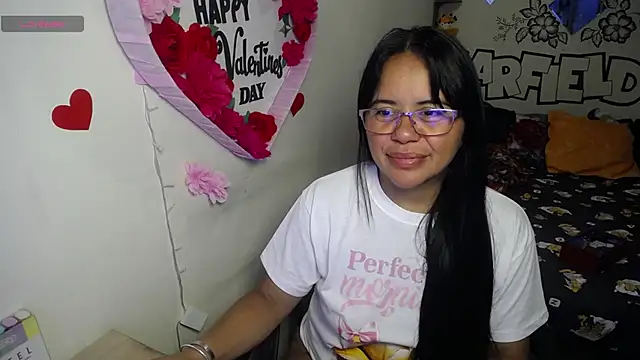 Snapshot of Miss__kendra_ chatting on 20, 5, 2026 Miss kendra online show from 20, 5, 2026