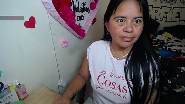 Snapshot of Miss__kendra_ chatting on 21, 7, 2026 Miss kendra online show from 21, 7, 2026