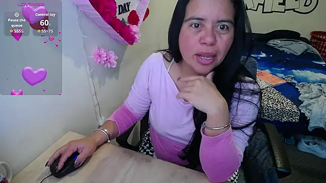 Miss  kendra  online show from 5, 4, 2026