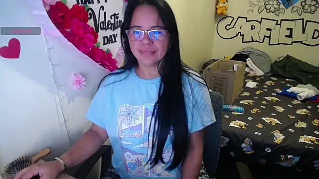 Snapshot of Miss__kendra_ chatting on 5, 7, 2026 Miss kendra online show from 5, 7, 2026