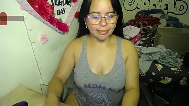 Snapshot of Miss__kendra_ chatting on 24, 6, 2026 Miss kendra online show from 24, 6, 2026