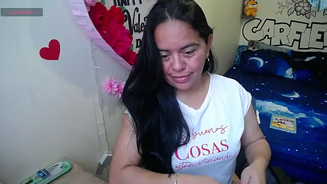 Miss  kendra  online show from 23, 4, 2026