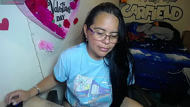 Miss  kendra  online show from 15, 4, 2026