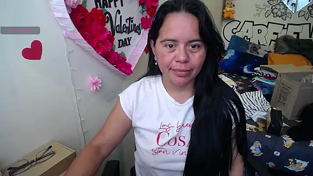 Snapshot of Miss__kendra_ chatting on 8, 7, 2026 Miss kendra online show from 8, 7, 2026