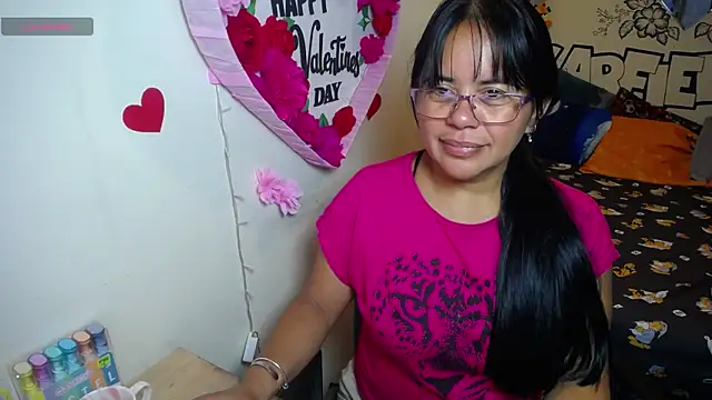 Snapshot of Miss__kendra_ chatting on 14, 5, 2026 Miss kendra online show from 14, 5, 2026