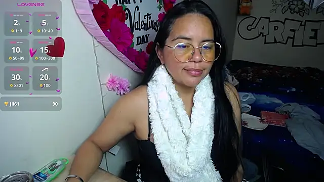 Miss  kendra  online show from 28, 3, 2026