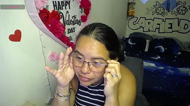 Snapshot of Miss__kendra_ chatting on 7, 5, 2026 Miss kendra online show from 7, 5, 2026