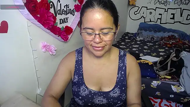 Snapshot of Miss__kendra_ chatting on 11, 5, 2026 Miss kendra online show from 11, 5, 2026