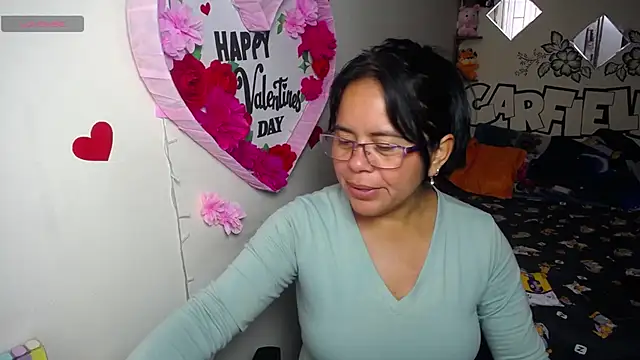 Snapshot of Miss__kendra_ chatting on 25, 5, 2026 Miss kendra online show from 25, 5, 2026