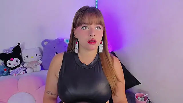 Snapshot of LucieAngels chatting on 23, 4, 2026 LucieAngels online show from 23, 4, 2026