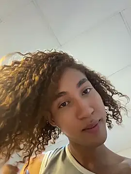 Snapshot of Chloe_Celeste chatting on 15, 5, 2026 Chloe Celeste online show from 15, 5, 2026
