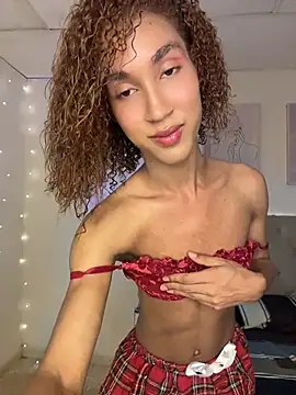 Snapshot of Chloe_Celeste chatting on 8, 5, 2026 Chloe Celeste online show from 8, 5, 2026