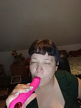 Michelle Livia online show from 15, 5, 2026
