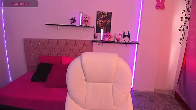 Snapshot of thianahorny chatting on 25, 10, 2025 thianahorny online show from 25, 10, 2025