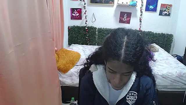 Snapshot of thianahorny chatting on 19, 6, 2026 thianahorny online show from 19, 6, 2026