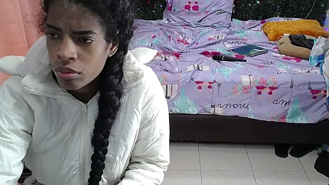 thianahorny online show from 4, 5, 2026