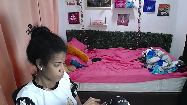thianahorny online show from 3, 6, 2026