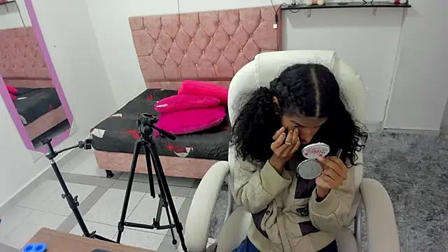 thianahorny online show from 19, 12, 2025