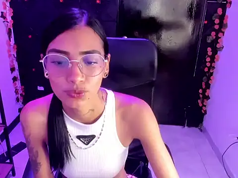 KarlaSlutSkinny   online show from 17, 2, 2026