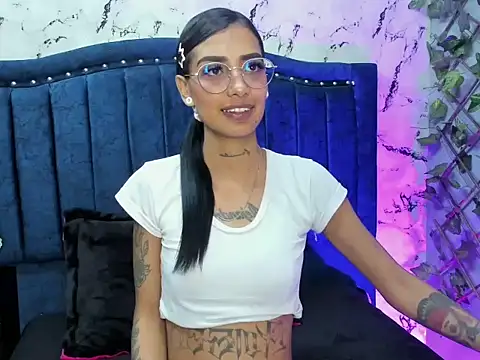 Snapshot of KarlaSlutSkinny__ chatting on 5, 6, 2026 KarlaSlutSkinny online show from 5, 6, 2026