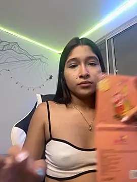 Snapshot of Ariasex_ chatting on 12, 11, 2025 Ariasex online show from 12, 11, 2025