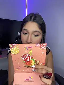 Snapshot of Ariasex_ chatting on 25, 11, 2025 Ariasex online show from 25, 11, 2025