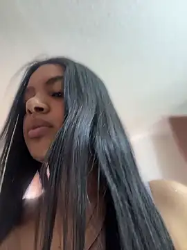 Snapshot of MeganHillss chatting on 3, 6, 2026 MeganHillss online show from 3, 6, 2026